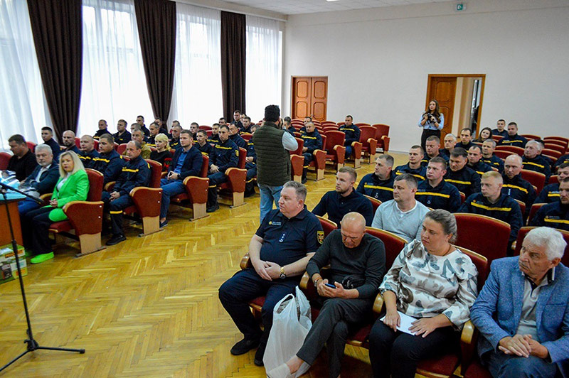 den pozhezhnyka 25 2